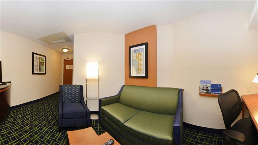 Fairfield Inn & Suites Santa Cruz - Capitola Eksteriør billede
