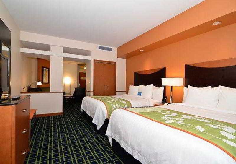 Fairfield Inn & Suites Santa Cruz - Capitola Eksteriør billede