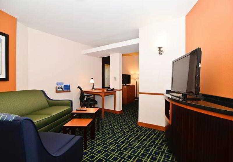 Fairfield Inn & Suites Santa Cruz - Capitola Eksteriør billede