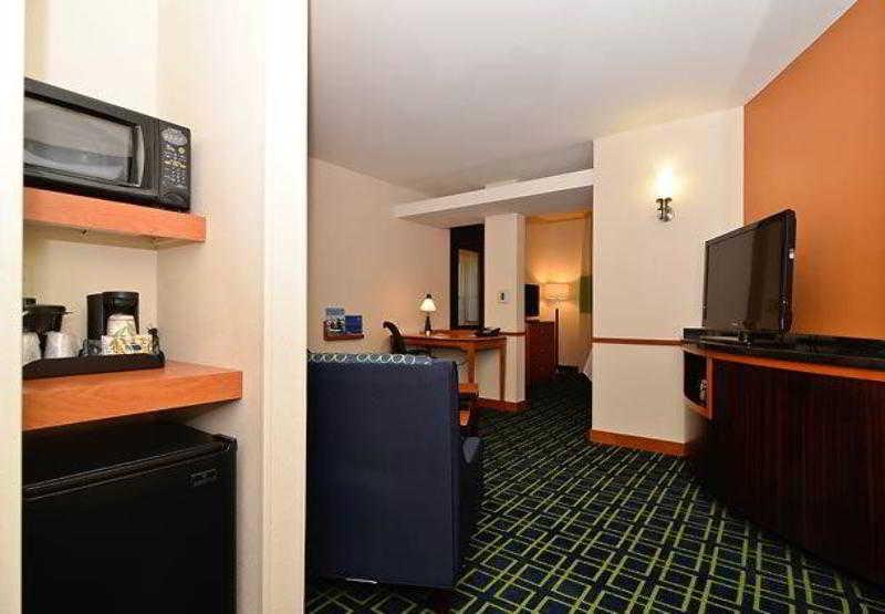 Fairfield Inn & Suites Santa Cruz - Capitola Eksteriør billede