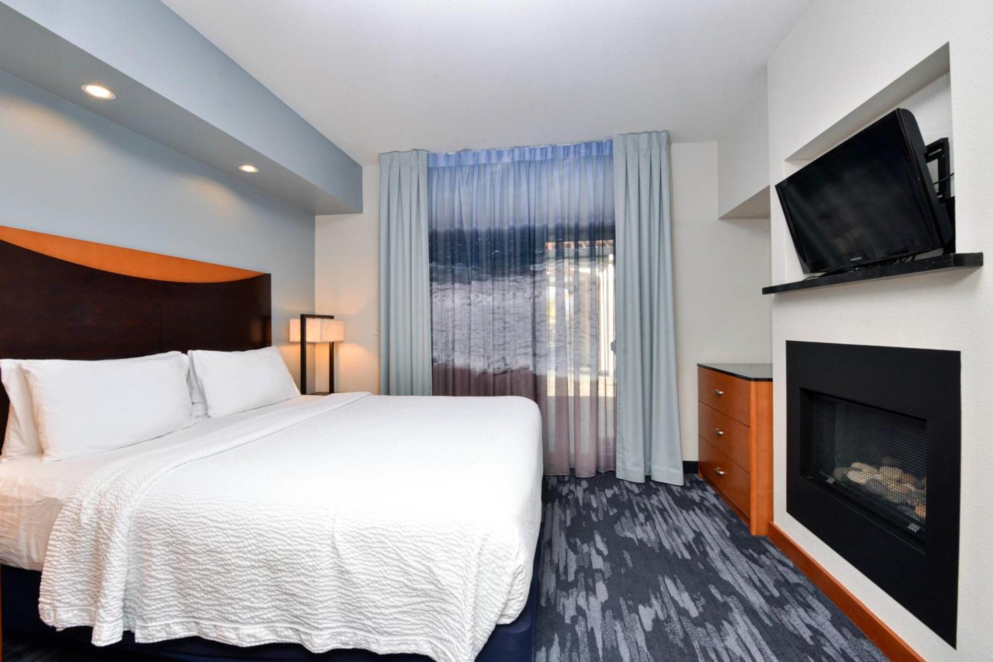 Fairfield Inn & Suites Santa Cruz - Capitola Eksteriør billede