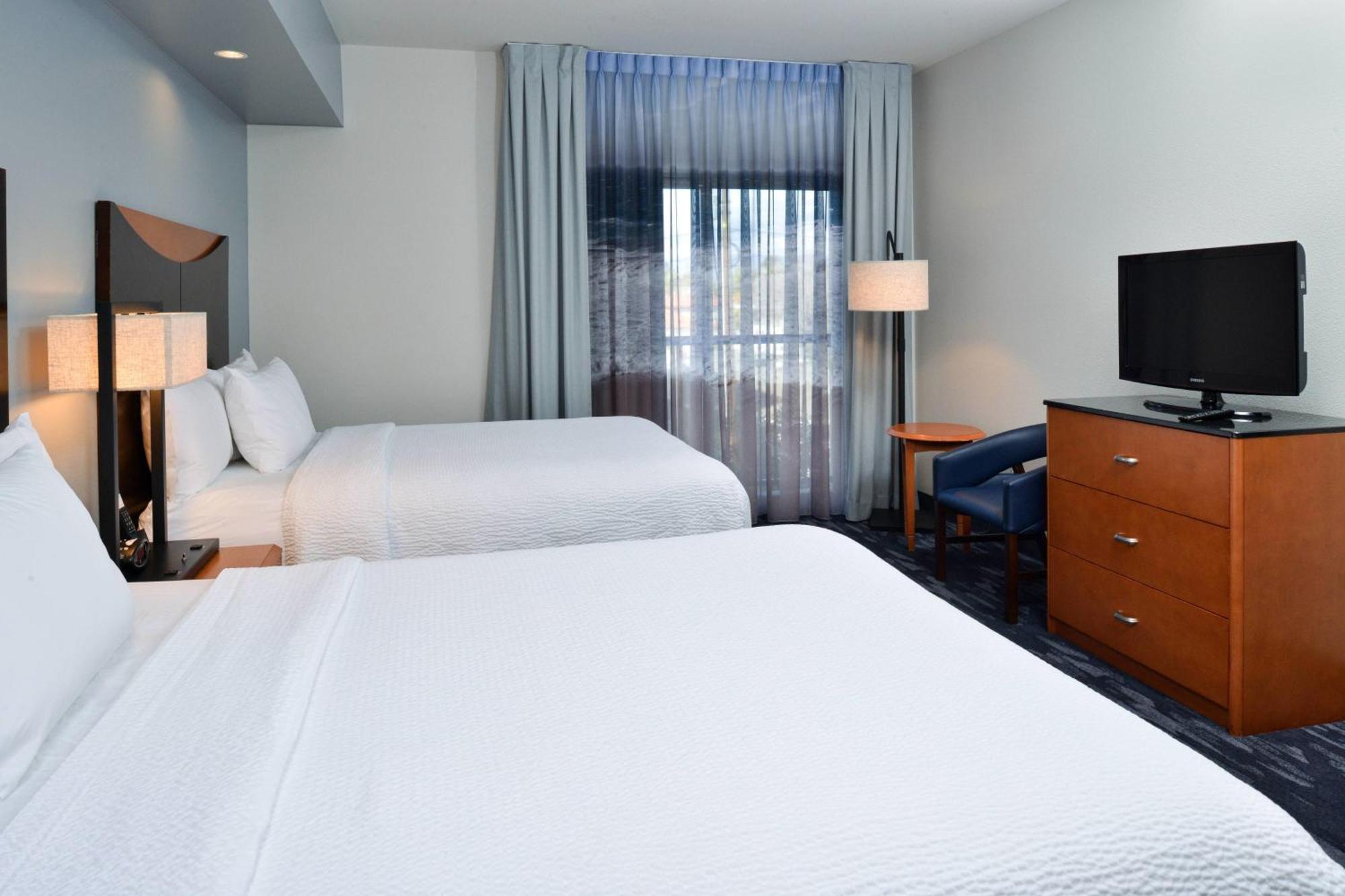 Fairfield Inn & Suites Santa Cruz - Capitola Eksteriør billede