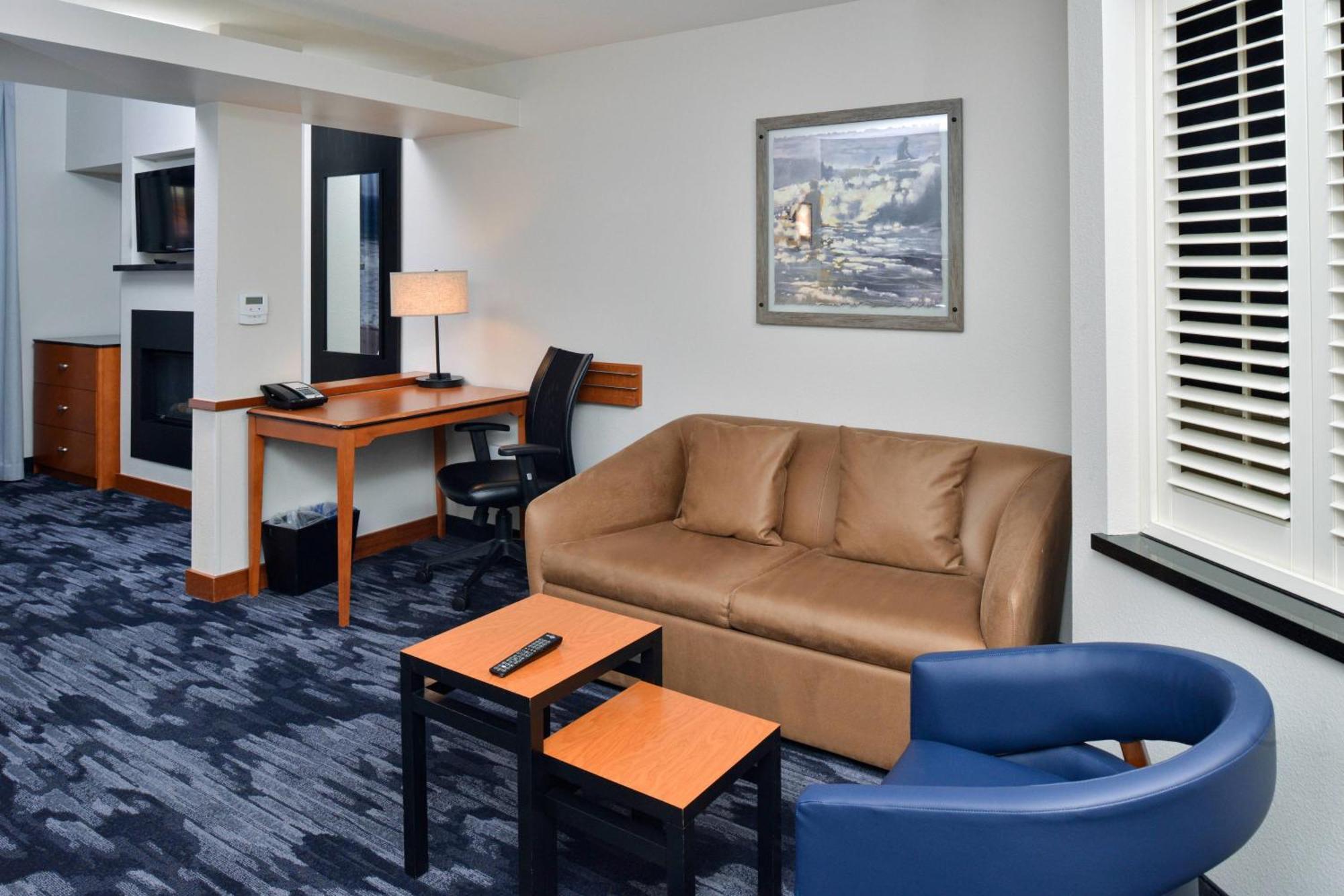 Fairfield Inn & Suites Santa Cruz - Capitola Eksteriør billede