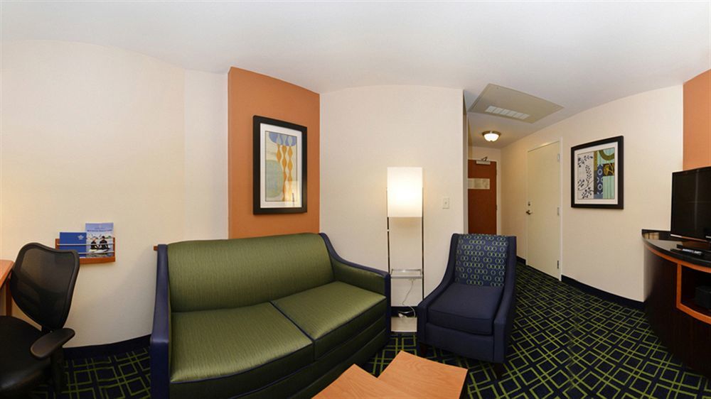 Fairfield Inn & Suites Santa Cruz - Capitola Eksteriør billede